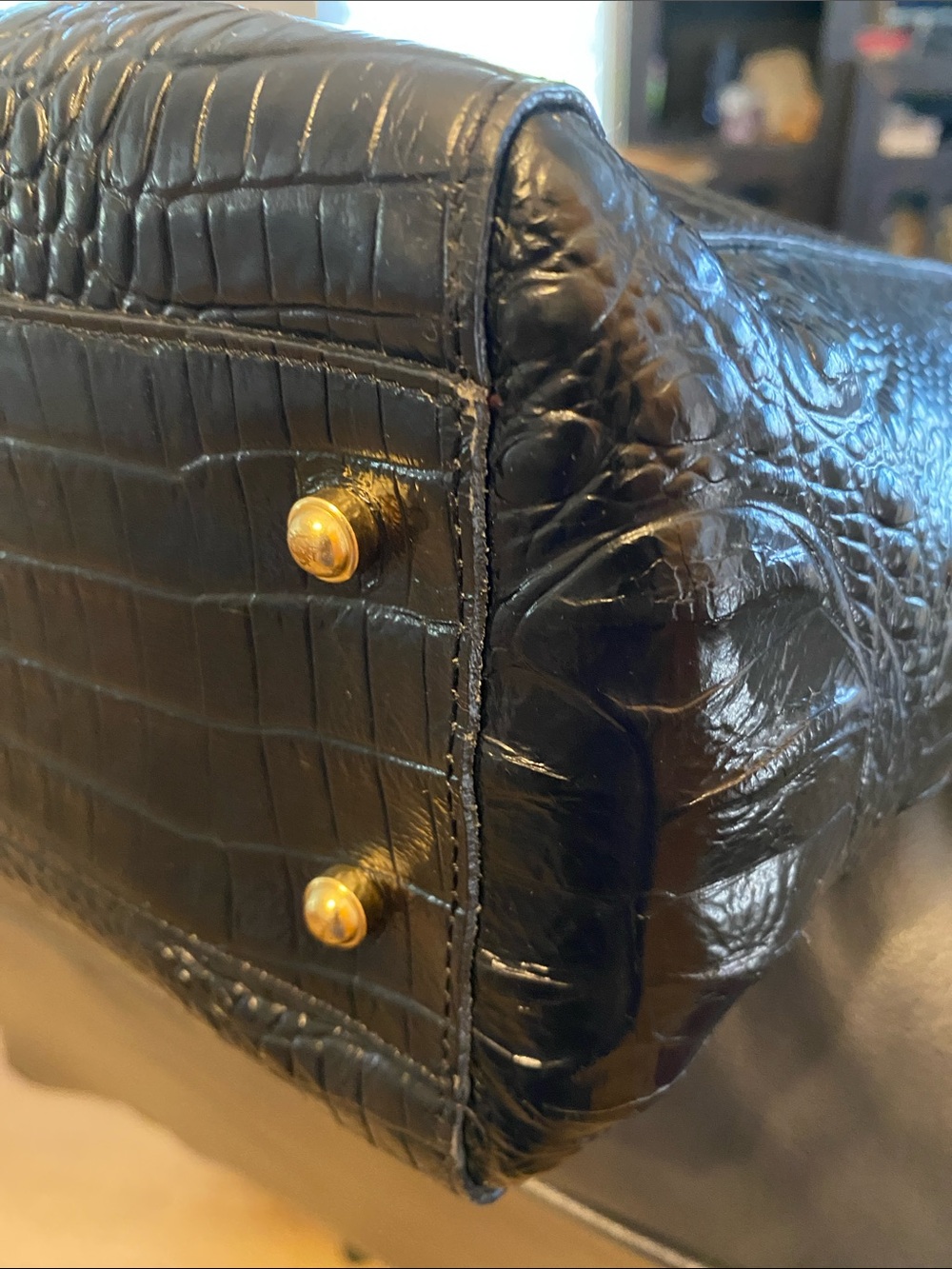 BRAHMIN LRG WOMEN'S BLACK CROC EMBOSSED GENUINE LEATHER TOTE W/ GOLD HARDWARE - Picture 6 of 12